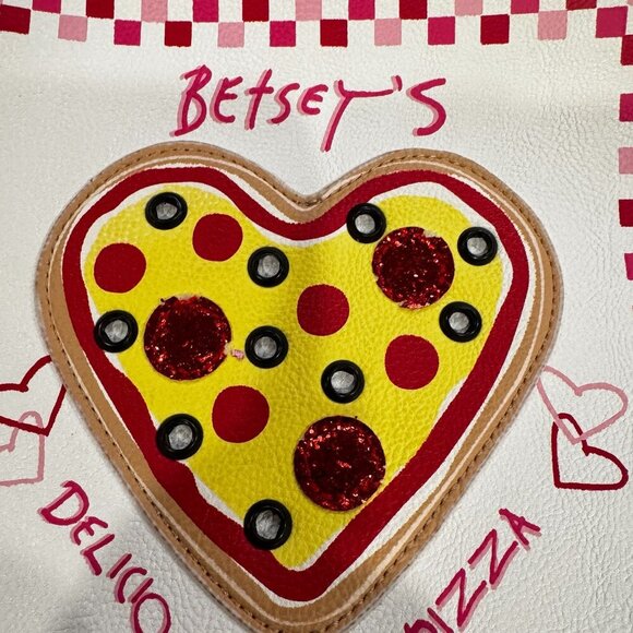 Betsey Johnson “Delicious Pizza” Box Crossbody Bag - Picture 3 of 4